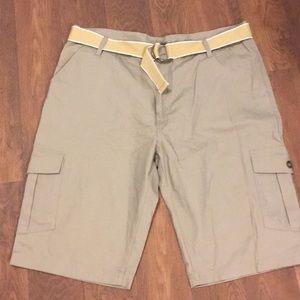 Men’s cargo shorts